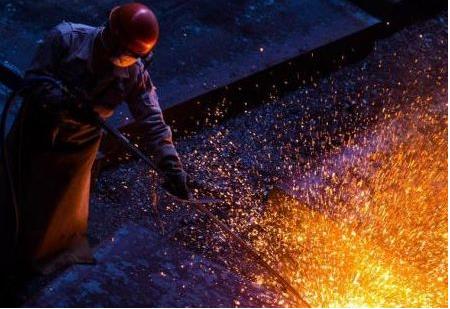 工信部：到2020年中國原材料產(chǎn)品質(zhì)量明顯提高，構(gòu)建世界級先進(jìn)制造業(yè)集群??