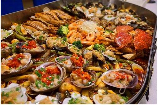 隨著人們需求量不斷地增加，海鮮行業(yè)未來(lái)發(fā)展?jié)摿薮?