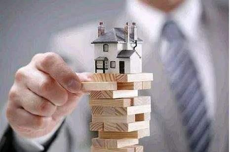 對于新開工的棚改項目,不得以政府購買服務的名義變相舉債或實施建設工程