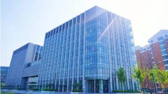北京寫(xiě)字樓市場(chǎng)租賃成交出現(xiàn)小幅下滑，目前出售面積高于出租面積