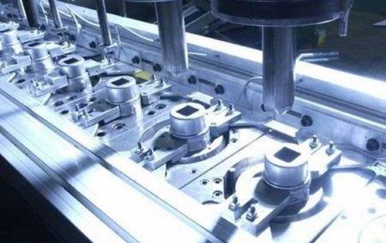 中國經濟的高速發(fā)展對模具行業(yè)發(fā)展提供了巨大了的動力