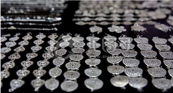 我國白銀飾品市場前景十分廣闊，擁有可觀的潛在消費市場