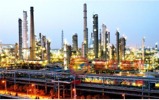 石油化工行業(yè)的發(fā)展趨勢，即一體化、平臺(tái)化、集聚化和高端化