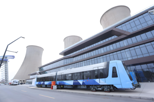 氫能作為清潔能源，被視為軌道交通領(lǐng)域減排的可行選擇，正持續(xù)升溫